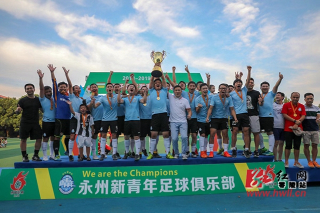 男篮热身赛：廖三宁与贺希宁表现出色，中国队以113-79战胜喀麦隆